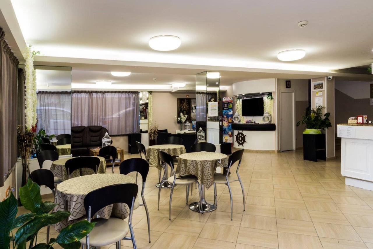 My Hotel Cesenatico Extérieur photo